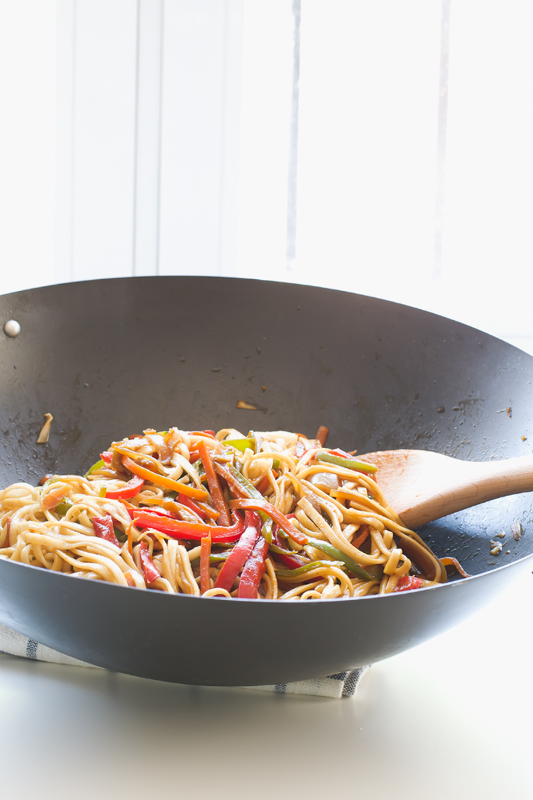 Vegan Stir Fried Udon Noodles. This 15 minute stir fry is so easy and so delicious!
