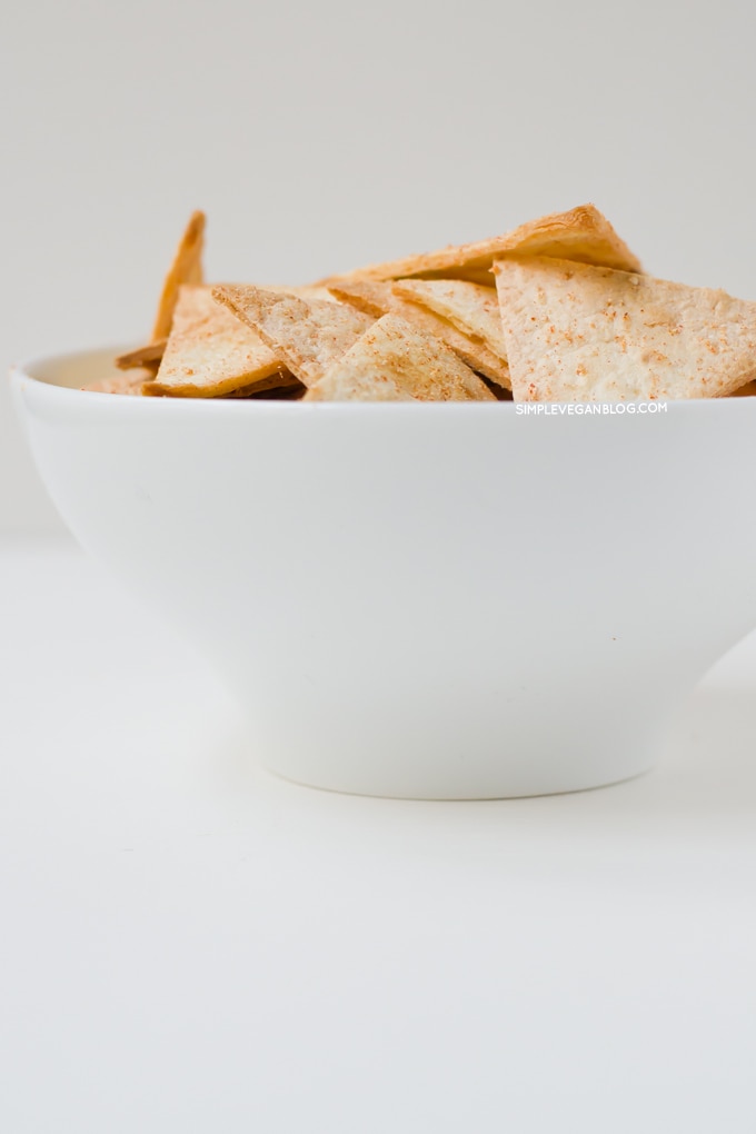 Baked tortilla chips | simpleveganblog.com #simpleveganblog #vegan