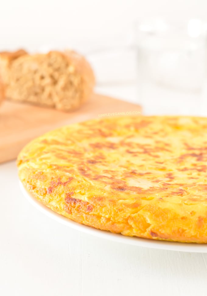 Spanish Omelette (Tortilla Española) - That Spicy Chick