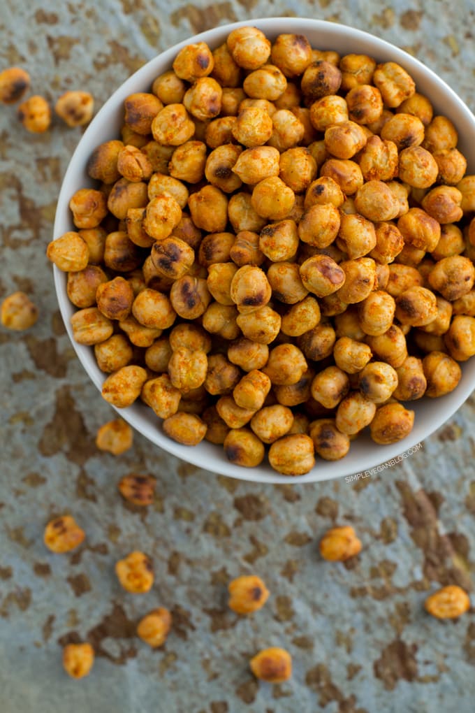 Roasted Chickpeas | simpleveganblog.com #vegan