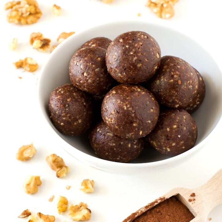 3-Ingredient Raw Cacao Bites - Simple Vegan Blog