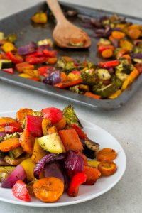 Oil Free Rainbow Roasted Vegetables - These oil free rainbow roasted vegetables are so delicious, healthy, low in fat and easy to make. It's one of my favorite side dish recipes!
