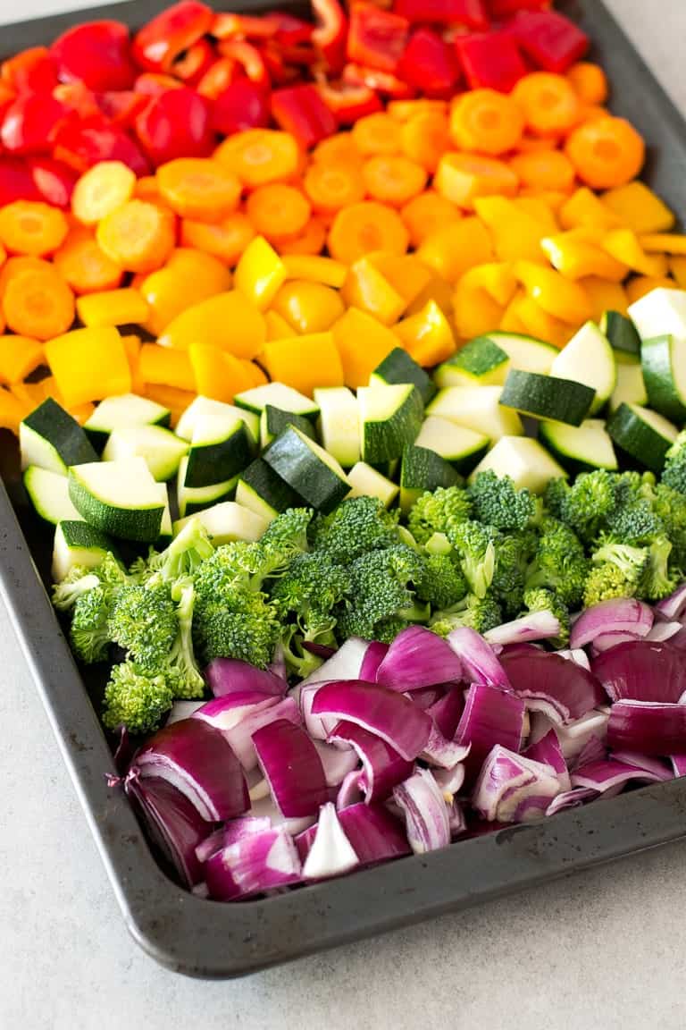 Oil Free Rainbow Roasted Vegetables - These oil free rainbow roasted vegetables are so delicious, healthy, low in fat and easy to make. It's one of my favorite side dish recipes!