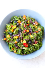 Oil-free rainbow kale salad | simpleveganblog.com #vegan #oilfree #healthy