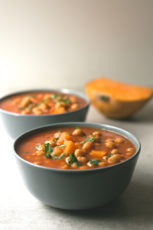 Spanish pumpkin and chickpea stew - You need to give this Spanish pumpkin and chickpea stew a try! It's so comforting, satisfying and easy to make. You're going to love it!