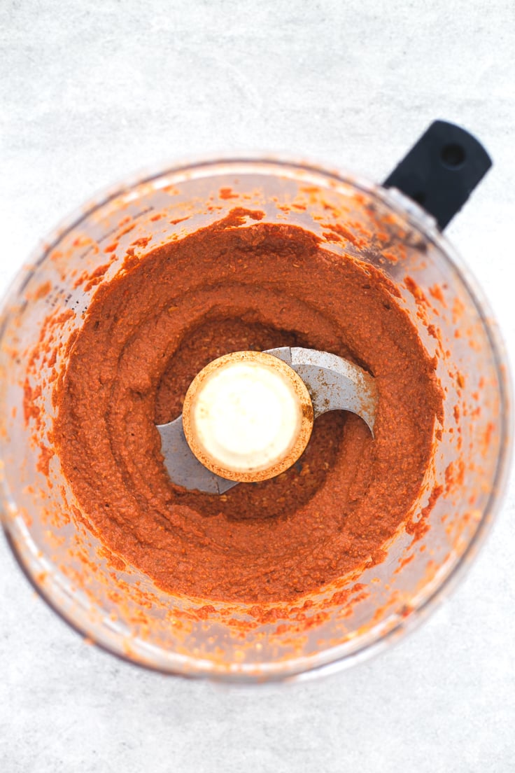 Muhammara (red pepper and walnut dip) - Muhammara is a spicy Syrian red pepper and walnut dip. It's so tasty and is ready in less than 5 minutes, you just need to blend all the ingredients!