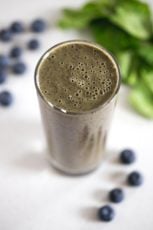 Banana Blueberry Smoothie - This banana blueberry smoothie is the perfect breakfast smoothie, but you can also have it for lunch or dinner. I love smoothies so much!