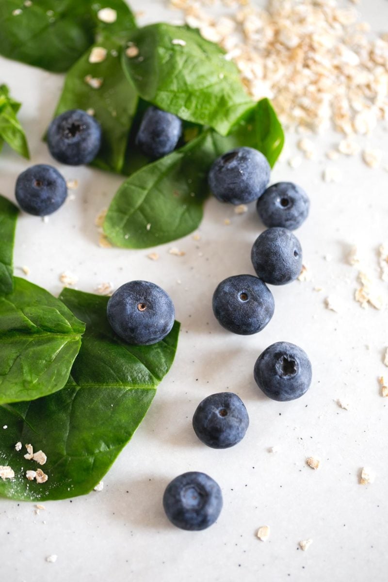 Banana Blueberry Smoothie - This banana blueberry smoothie is the perfect breakfast smoothie, but you can also have it for lunch or dinner. I love smoothies so much!