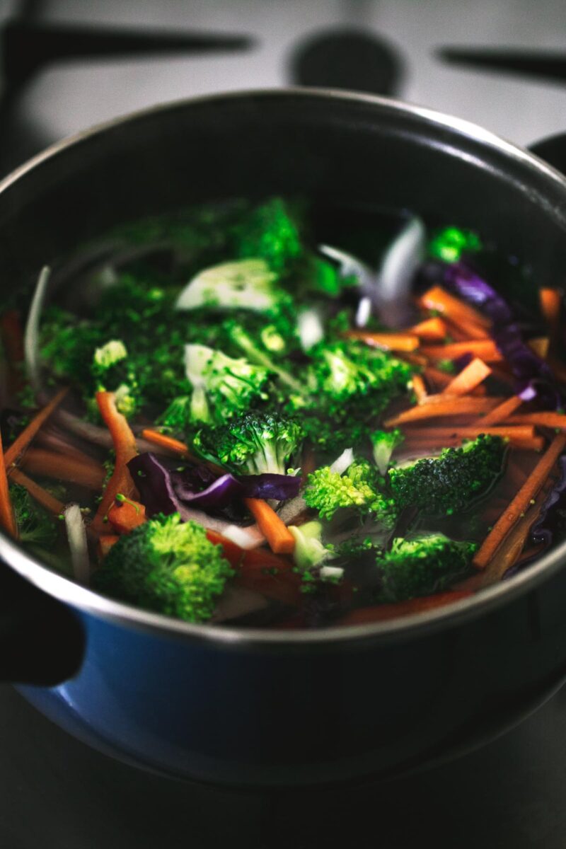 Quinoa Stir Fry with Vegetables. - Save some time cooking big batches of quinoa or rice to make healthy meals during the week, like this quinoa stir fry with vegetables. It's so tasty!