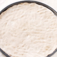 3 Ingredient Gluten Free Pizza Crust.- This vegan, gluten-free pizza crust is so easy to make and also yeast and fat-free. Besides, it requires just 3 ingredients.