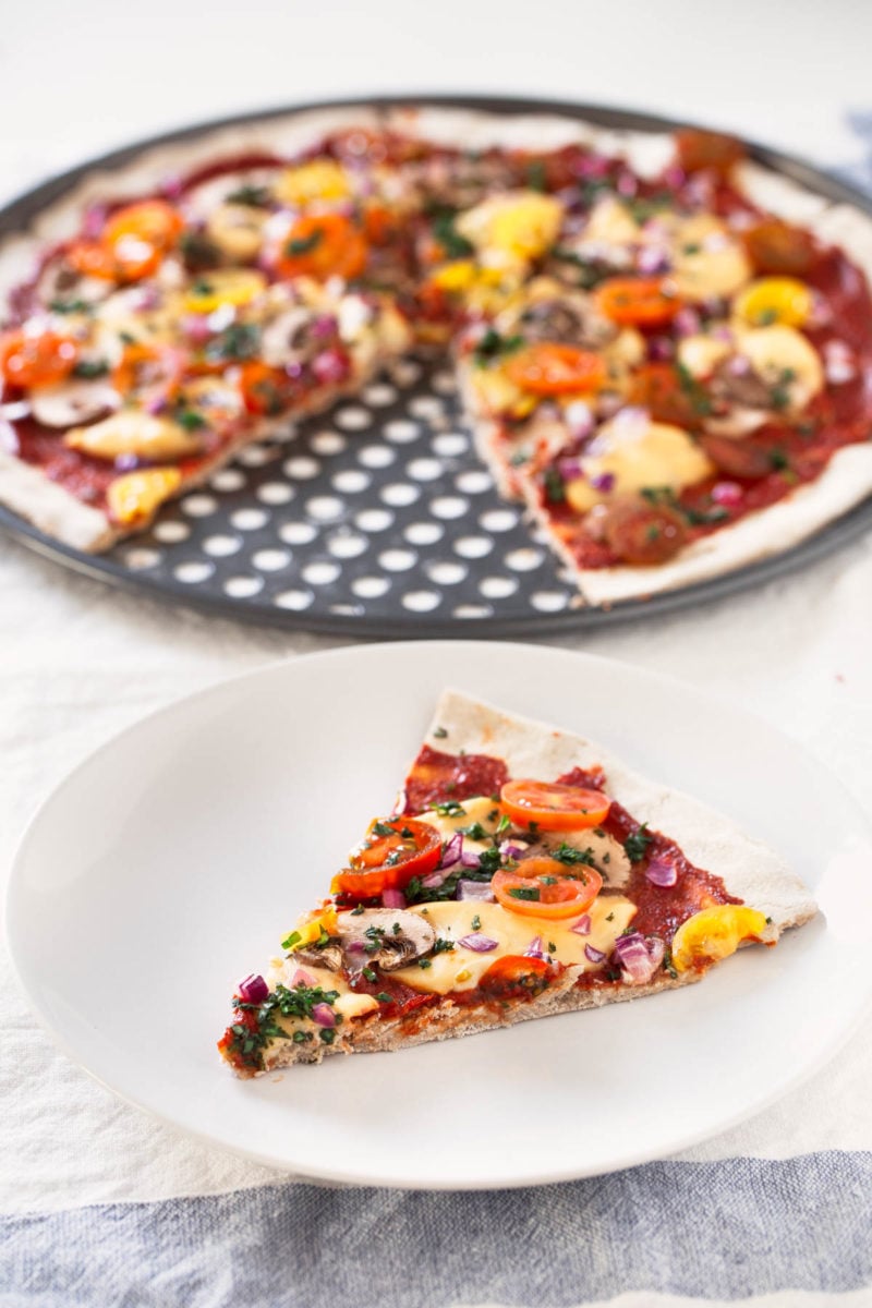 3 Ingredient Gluten Free Pizza Crust.- This vegan, gluten-free pizza crust is so easy to make and also yeast and fat-free. Besides, it requires just 3 ingredients.