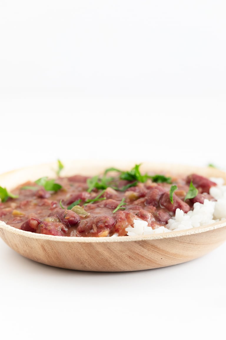 Vegan Red Beans and Rice. - Vegan red beans and rice, made in just 25 minutes, using simple ingredients. This plant-based version is healthier, so nutritious and extremely delicious. #vegan #glutenfree #simpleveganblog