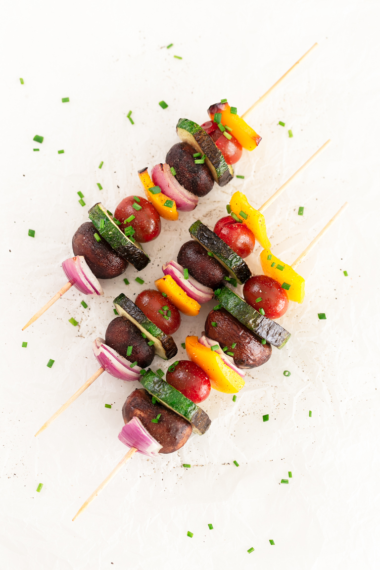 Vegetable Kabobs. - Grilled, 25-minutes vegetable kabobs, a healthy side dish to any meal. They're perfect for summertime barbecues, picnics and potlucks. #vegan #glutenfree #simpleveganblog