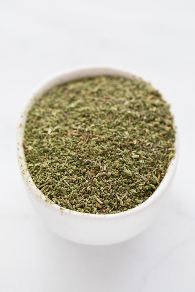 Photo of a bowl of poultry seasoning
