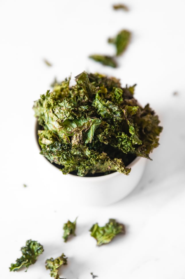 Photo of a bowl of kale chips