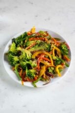 A picture of a dish with veggie stir fry made from scratch