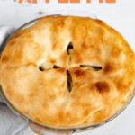 Photo of a vegan apple pie with the words vegan apple pie