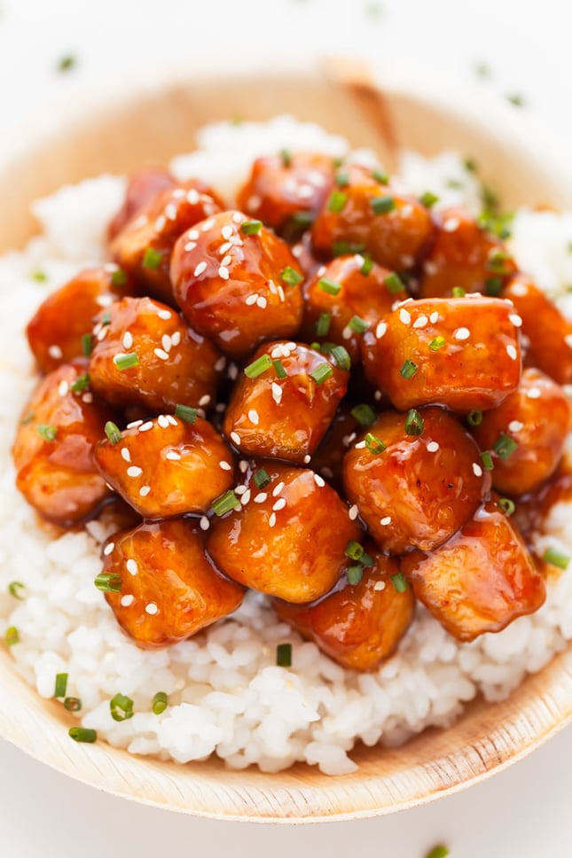 Photo of a plate of general Tso's Tofu