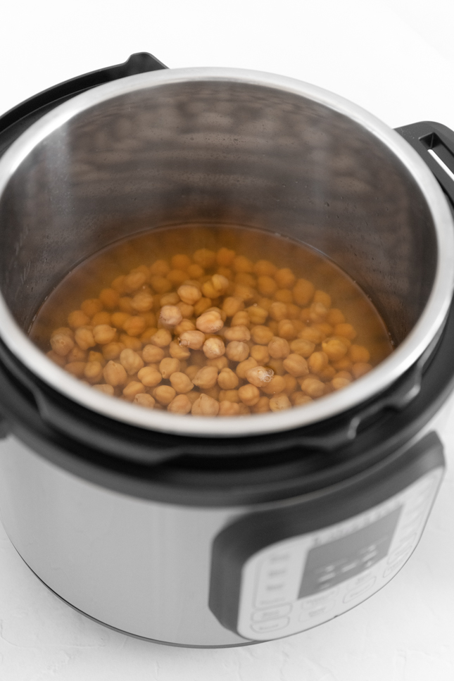 Photo of some Instant Pot chickpeas before cooking