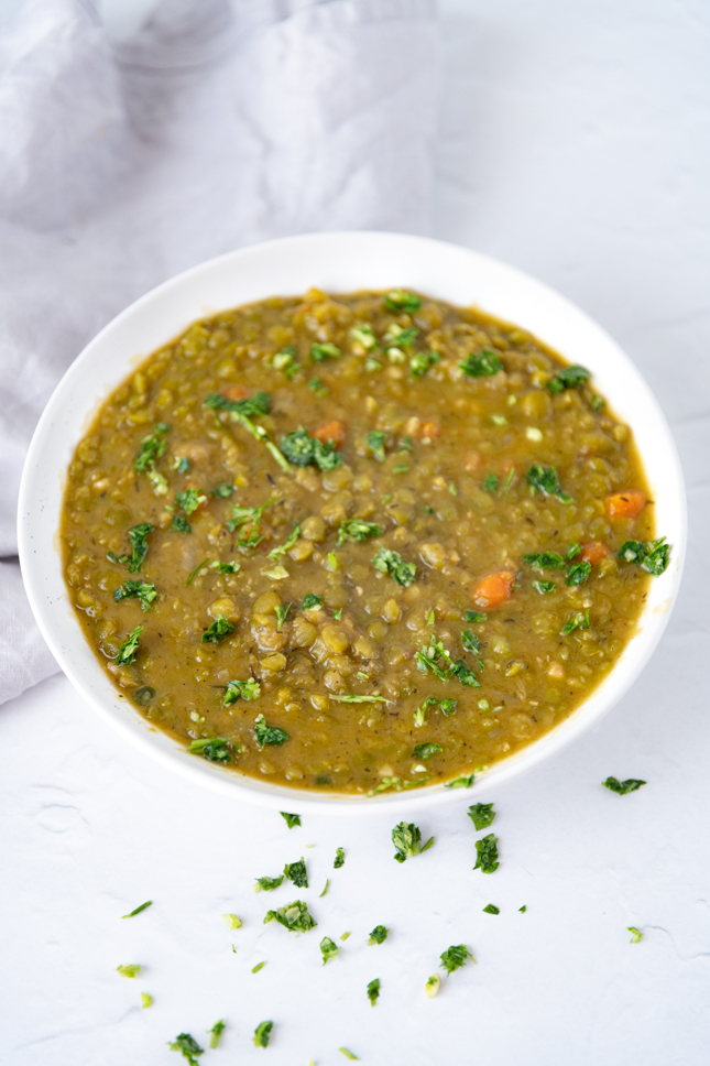 Photo of a bowl of vegan split pea soup