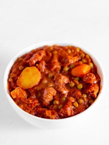 Photo of a bowl of vegan stew