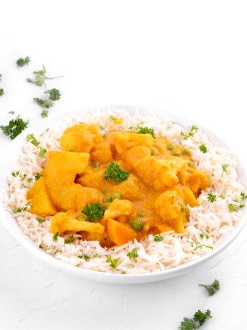 Photo of a plate of vegetable korma