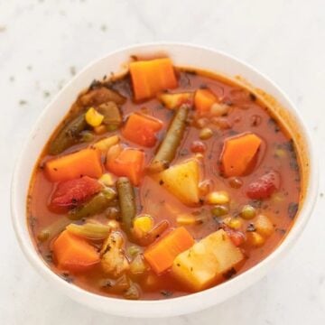 Photo of a bowl of vegan vegetable soup