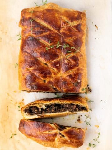 Sliced mushroom Wellington ready to serve.