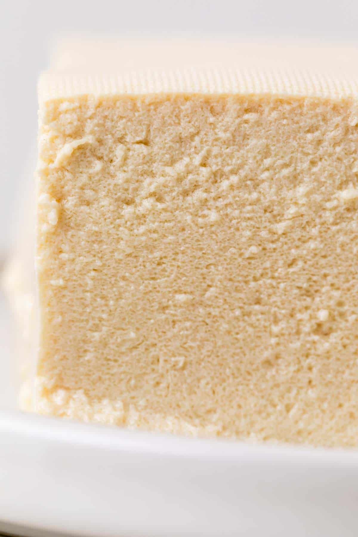 Spongy texture of silken tofu after freezing and thawing