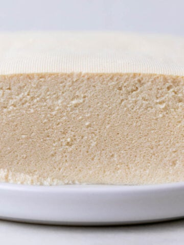 Frozen-thawed silken tofu with a porous texture