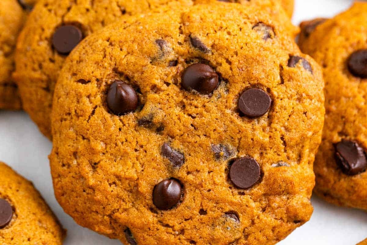 Vegan Pumpkin Chocolate Chip Cookies