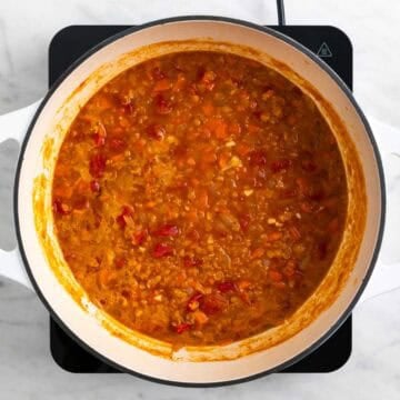 Cooked red lentil soup before blending